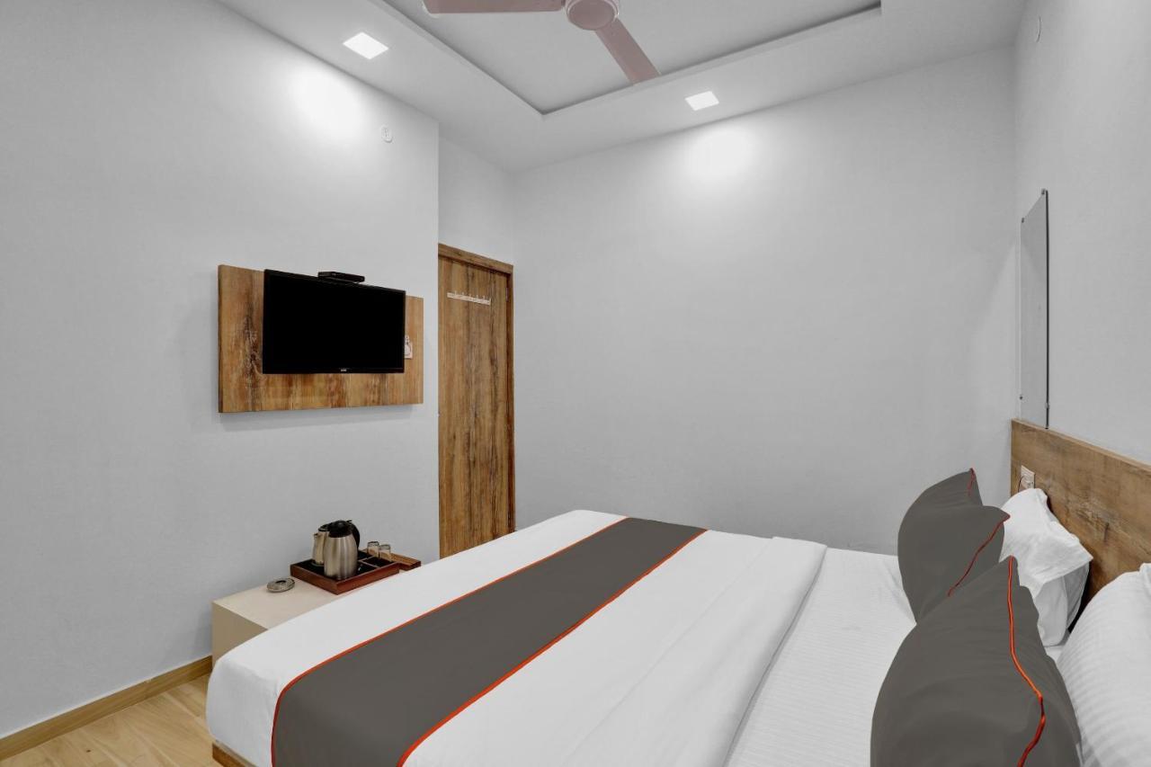 Collection O 83344 Hotel New River راجكوت المظهر الخارجي الصورة